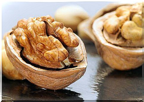 Detox your liver with walnuts