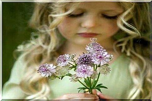 A girl with flowers