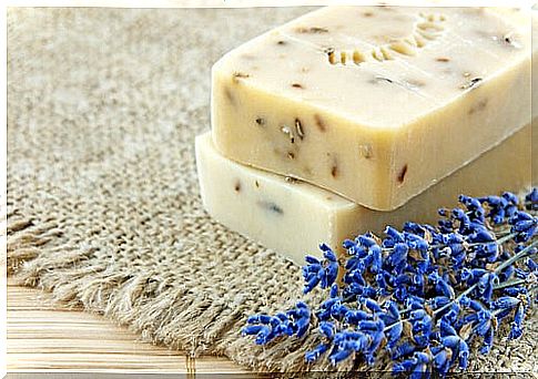 How do you make lavender soap yourself?