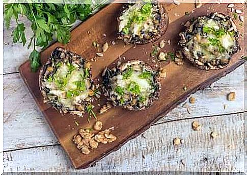 How do you make vegan stuffed mushrooms?