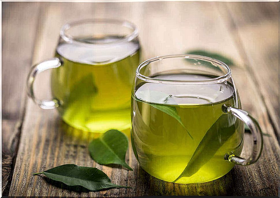 Green tea is healthy and stimulates bowel movements