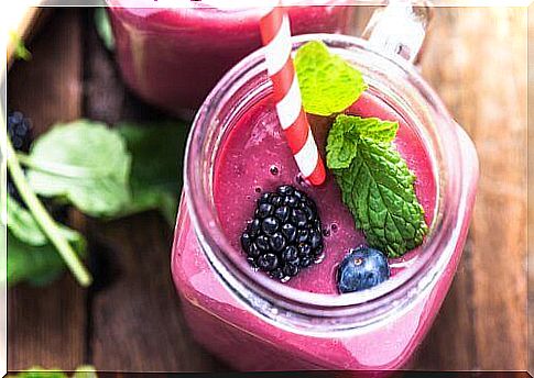 Red fruit smoothie